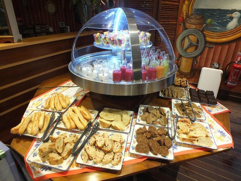 Hotel - Restaurant - Salon De The Le Beausejour Trégastel المظهر الخارجي الصورة